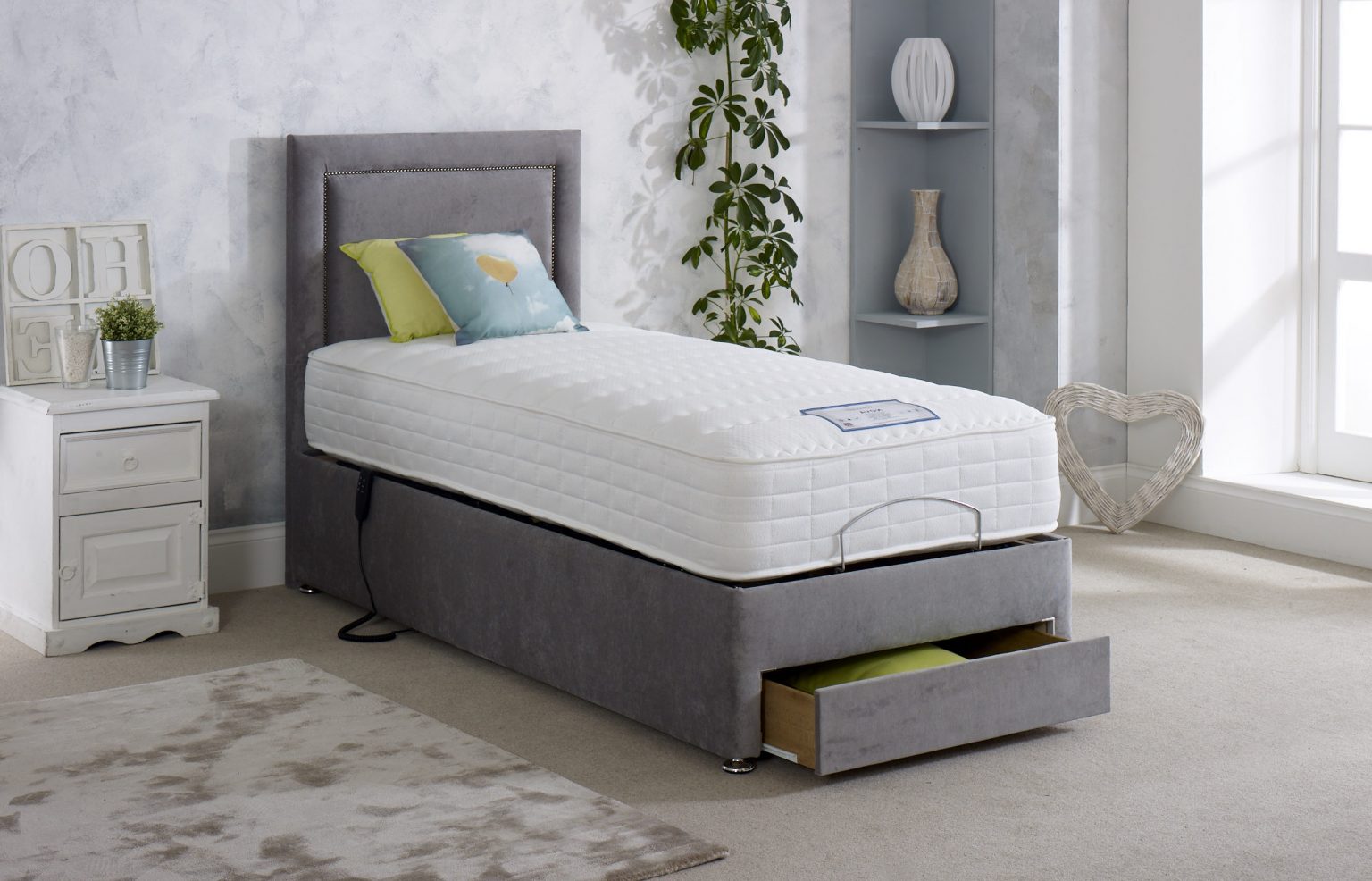 Nova (Pocket 1000 – Turnable) Adjustable Divan Bed Left hand-side Storage Draw